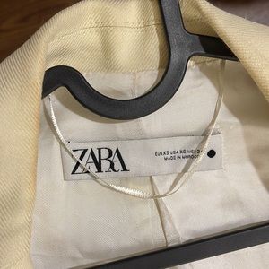 Zara Blazer.